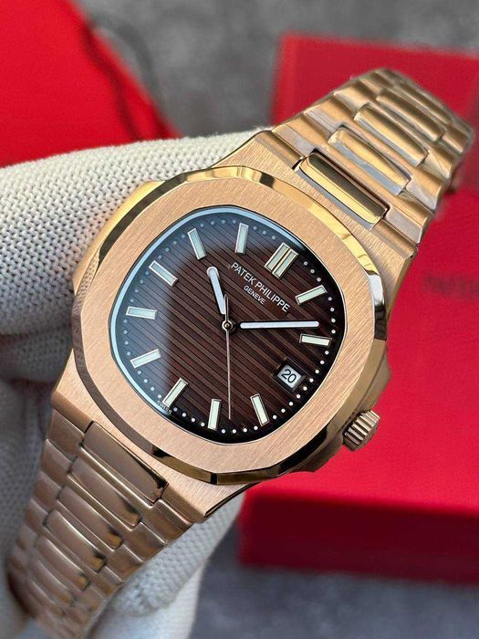Швейцарские часы Patek Philippe Nautilus Rose Gold