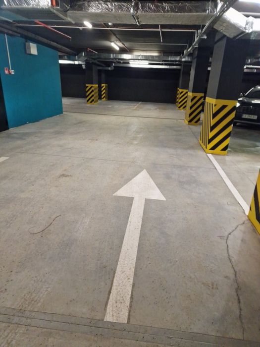 Оренда паркомісця у підземному паркінгу в Івано-Франківську