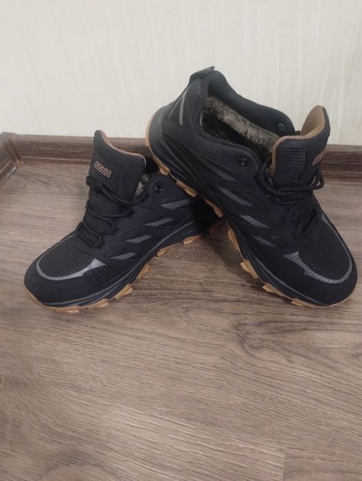 Зимние кроссовки