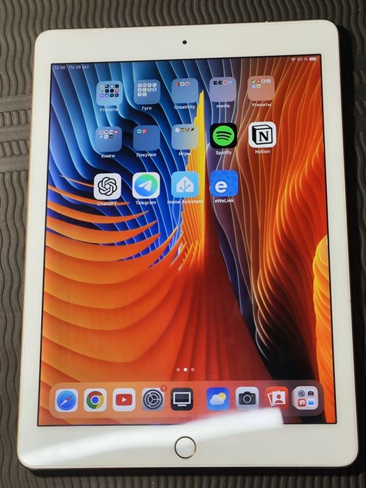 Купи собі iPad Pro A1674 (32 ГБ, Wi-Fi + LTE) вигідно!