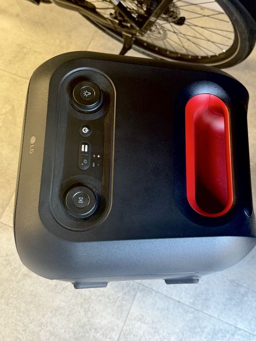 LG Duzy glosnik  Bluetooth Moc 1000 W RMS