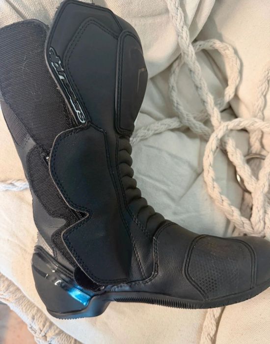 Buty motocyklowe alpinestar