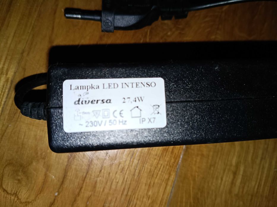 Lampka LED Intenso 27,4W Diversa