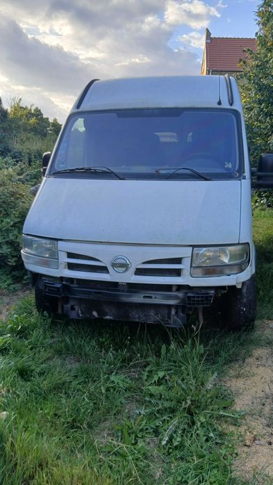 Nissan Interstar
