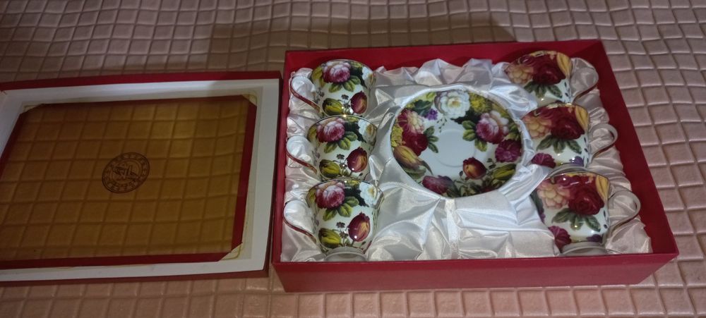 Набір керамічного посуду