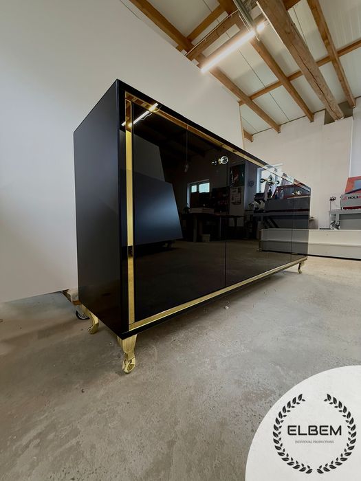 Szklana czarna komoda Glamour / złota ramka