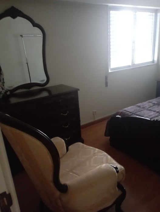 Quarto para arrendar