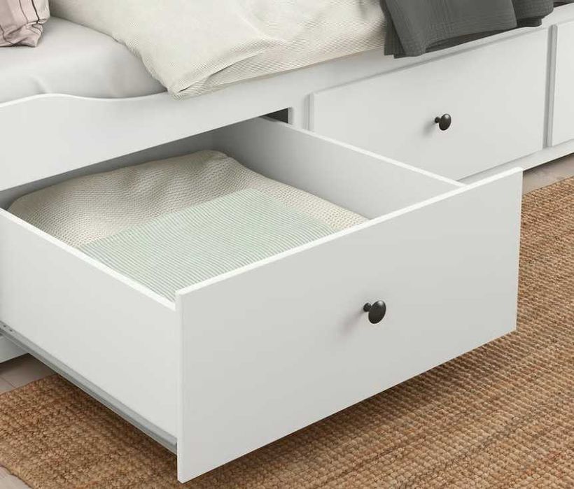 Cama individual/dupla + colchões