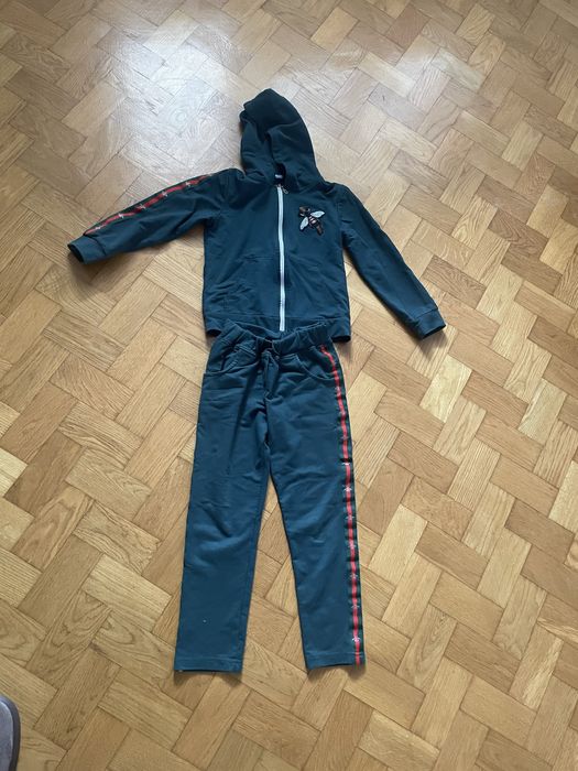 Спортивний костюм для дівчинки