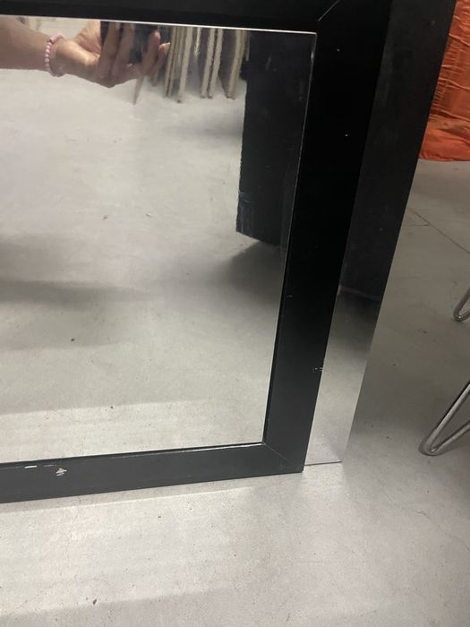 Movél de gaveta/ aparador preto e prata