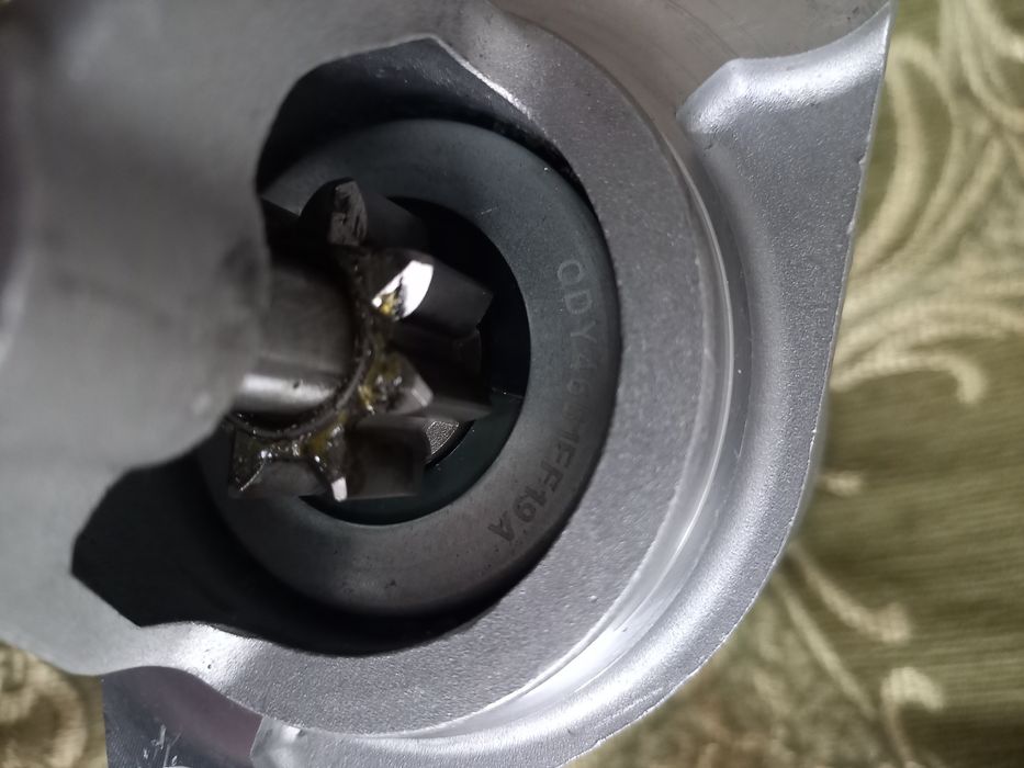 Продам стартер до мотоблока 8 зубів. 6-12 кін.сил