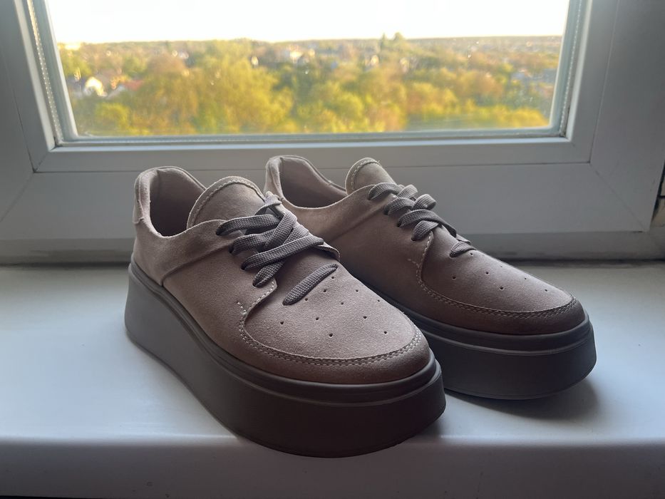 Кеди із замшу на високій підошві, трендові кеди