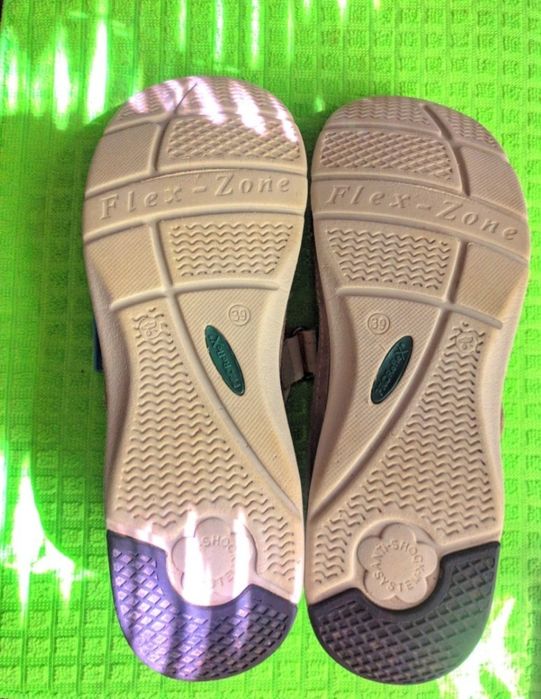 Женская летняя обувь 39 размер 25 см кеды шузы кроксы Skechers