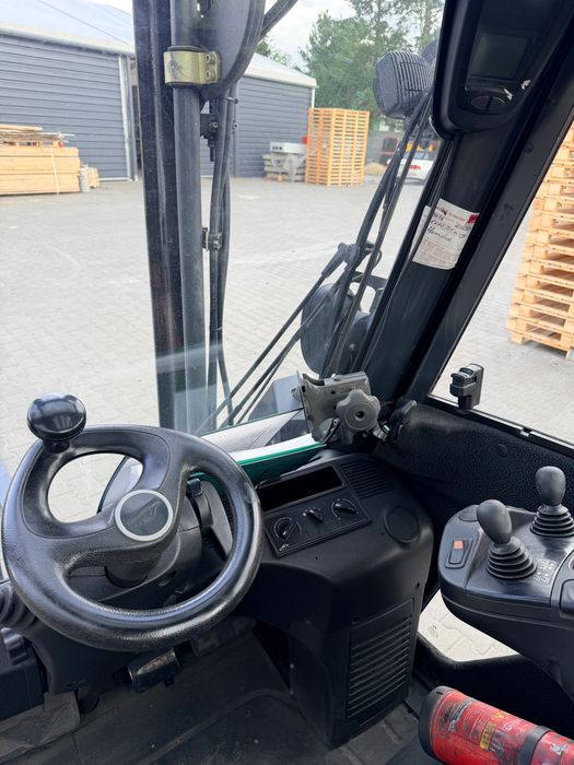 Sprzedam Wózek Widłowy Linde H18 EVO (2017 r.) – Gotowy do pracy!