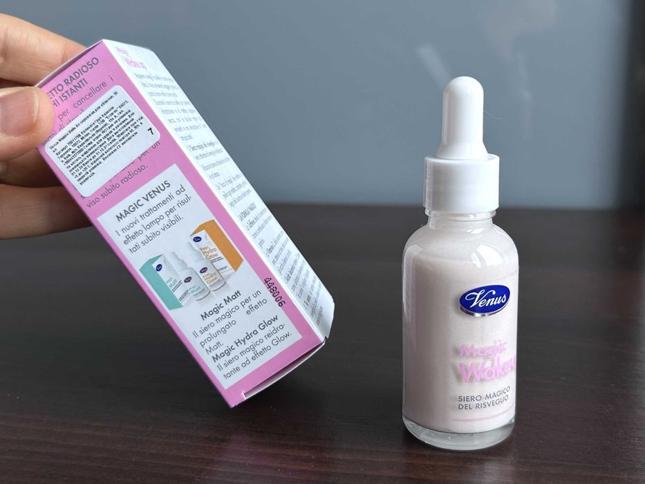 Подарунок - Сироватка для зменшення темних кіл під очима Venus Magic