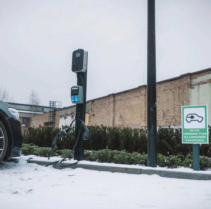 Ładowarka do samochodów elektrycznych Wallbox BESEN 11kW WIFI IP66