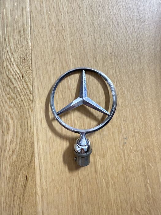 Emblemat znaczek gwiazda maski Mercedes 7cm