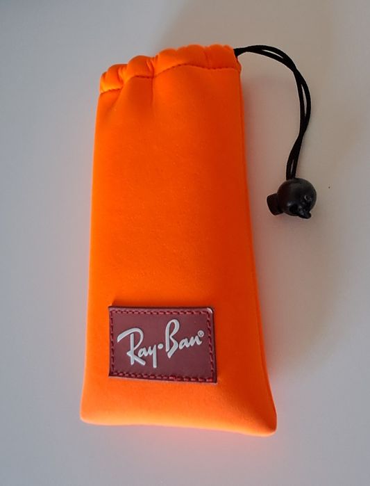Óculos de Sol Rayban para criança, modelo RJ9506S 212/6G.