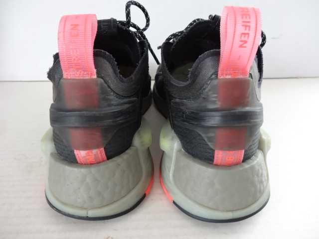 Buty ADIDAS NMD_V3 roz 42,5 Bieganie Sportowe