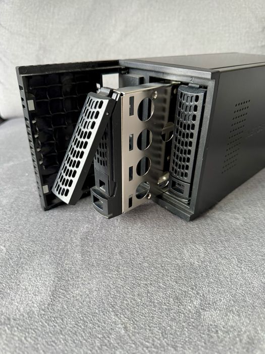 Serwer plików Netgear NAS RN21200