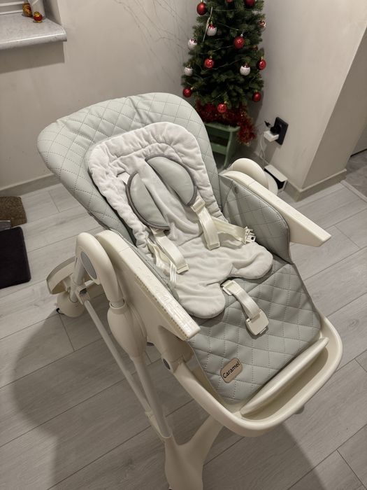 Стілець для годування