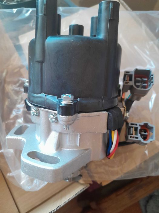 Трамблер 1902016250 Toyota Carina E разьемі 6+2