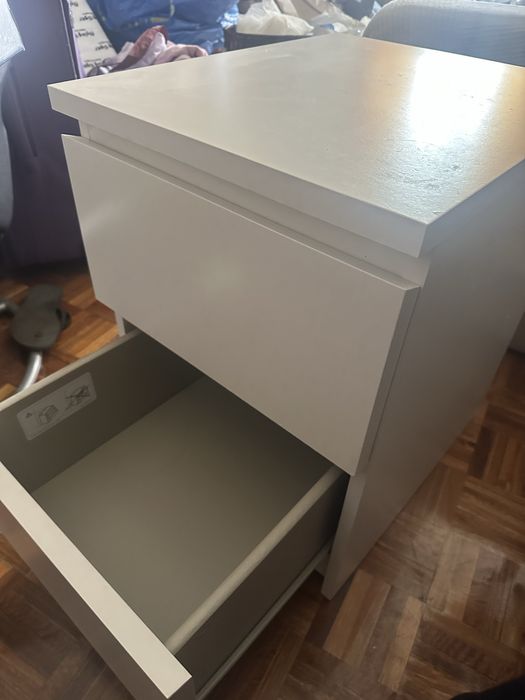 Mesa cabeceira Malm ikea