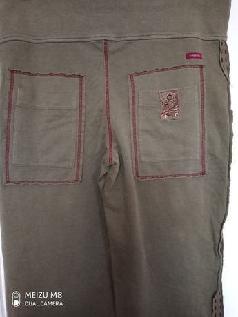 Женский спортивный костюм Castro.