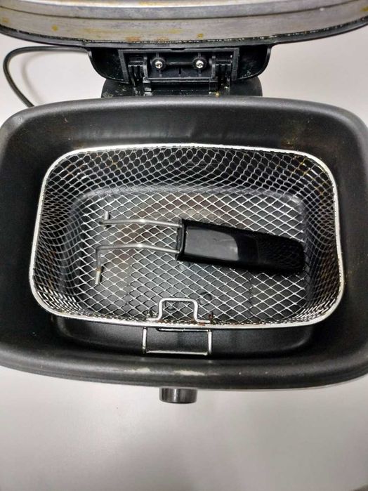 Fritadeira MOULINEX ideal para 2 / 3 pessoas