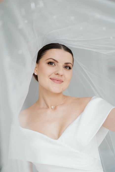 МАКІЯЖ / ЗАЧІСКИ/ КИЇВ /ВИЇЗД / ВІЗАЖИСТ / 1500 грн