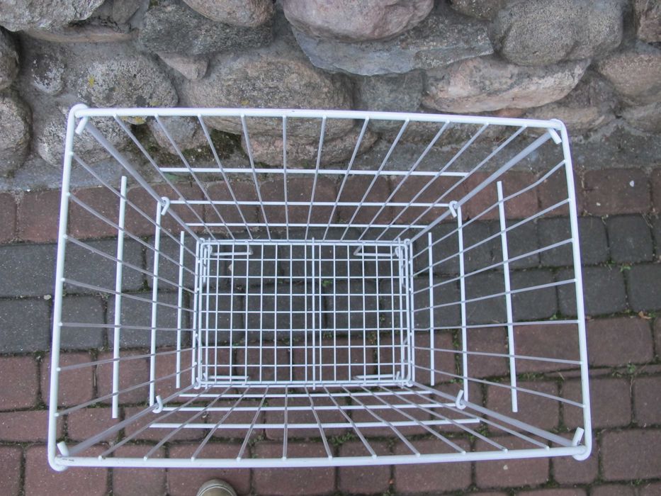 Kosze białe wolnostojące