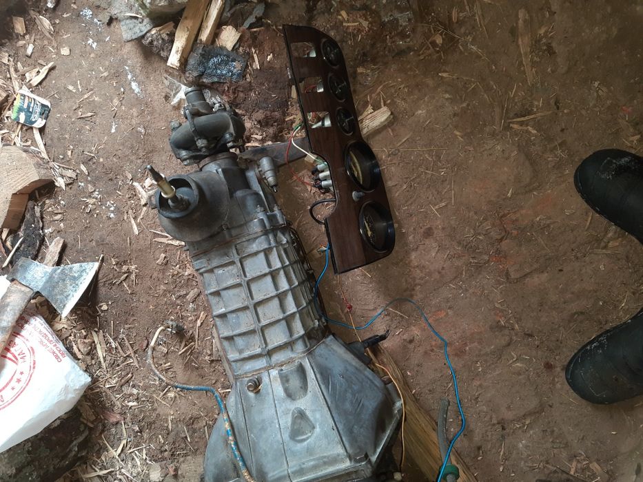 Продам блок двагателя ваз 2103