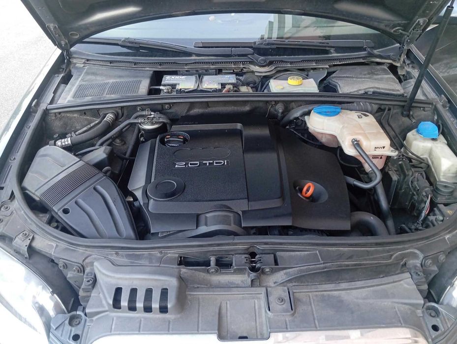 Carrinha Audi A4 com reboque