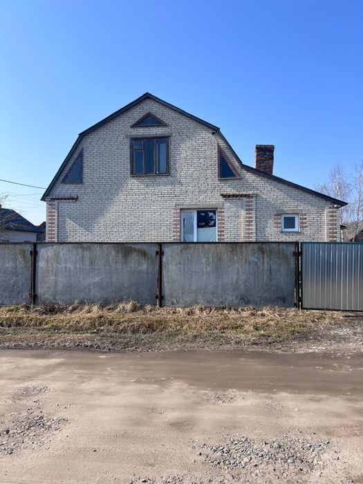 Продаж житлового будинку в селі Дубове