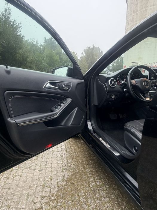 Mercedes A220 CDI Euro 6 – Full Extras – teto paniramico,com historico