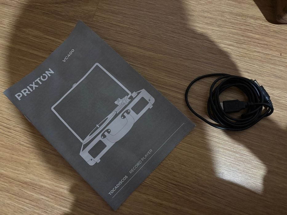 Gira disco de madeira