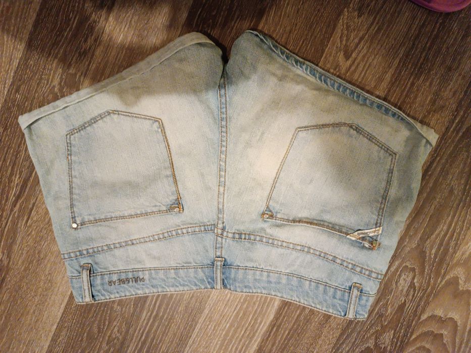 Shorty Pull & Bear r. 28