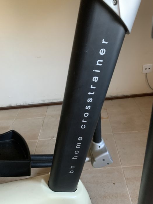 Bicicleta Elíptica BH Fitness BRAZIL