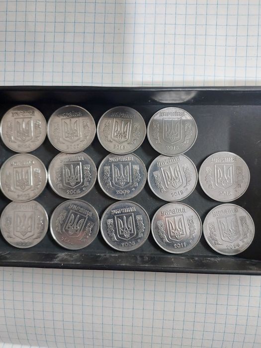 Монеты , жетоны , марки