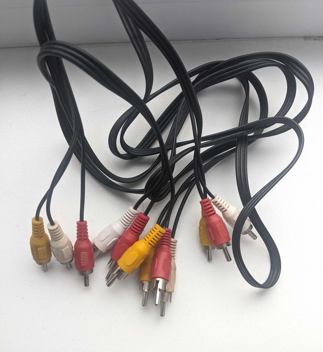 Два кабелі тюльпани