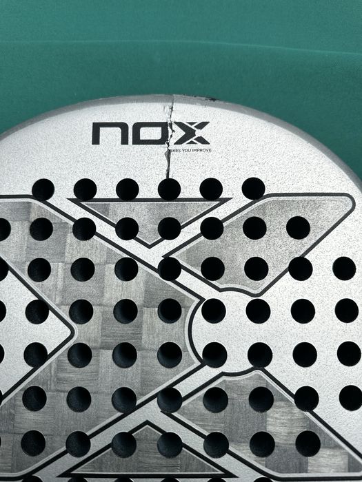 Raquete Nox AT10 Tapia