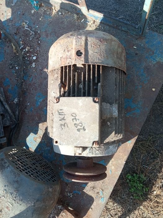 Продам эл. Моторы рабочие