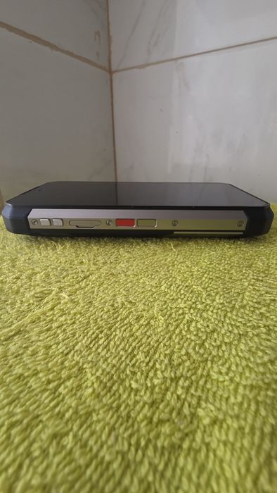 Telemóvel indestrutivel. Tank 4 Pro