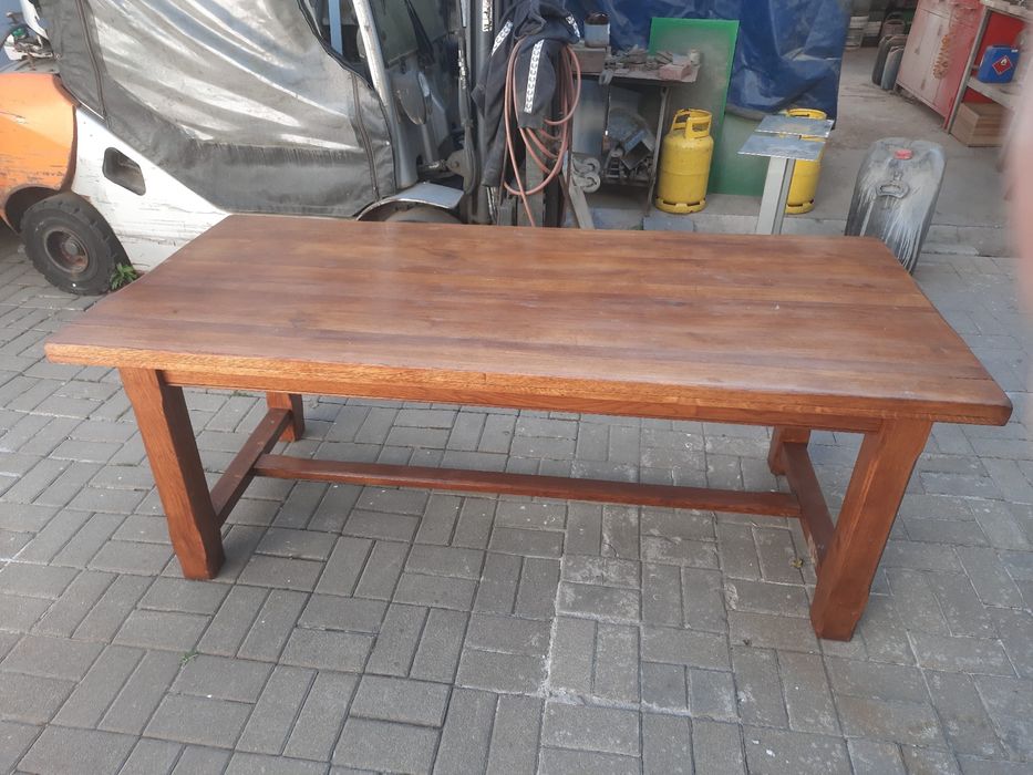 Mesa de jantar em carvalho maciço