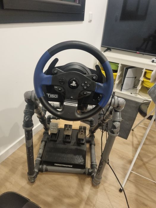 Thrustmaster t150 + pedais thrustmaster t3pm+ cockpit+cadeira