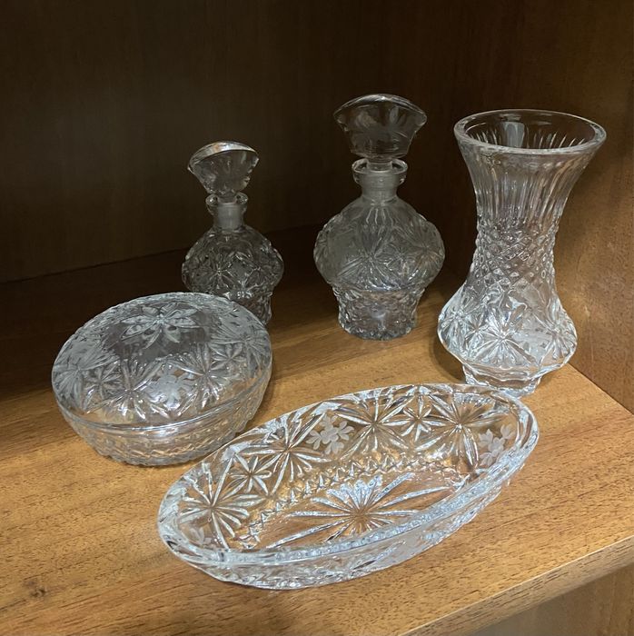 Хрустальный косметический набор из пяти предметов