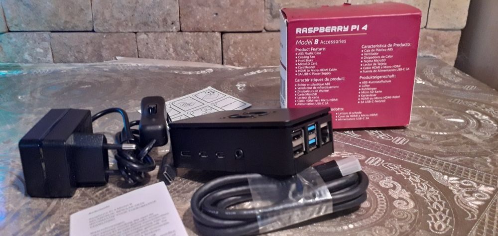 МІНІ ПК Raspberi PI4