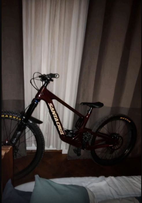 Santa cruz двух подвес