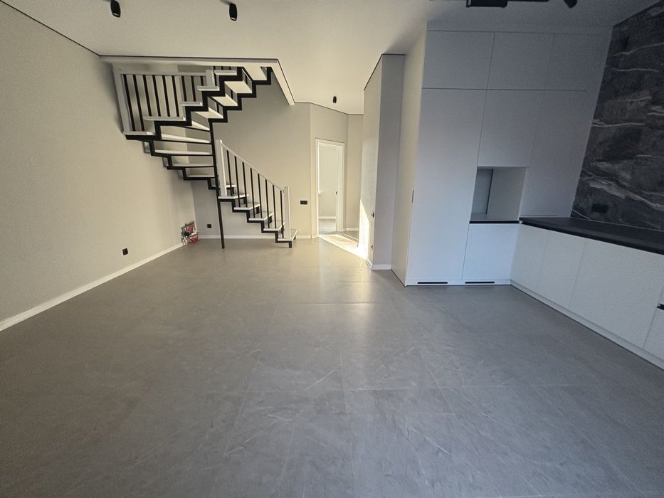 Продаж сучасного таунхауса в топ локації