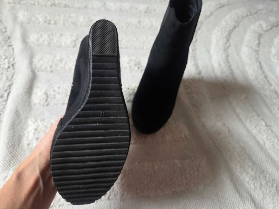 Botki na platformnie zamszowe rozm 36